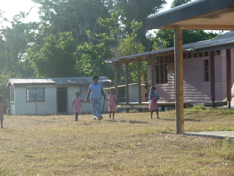 P1020317 800x600 - Fiji Remote Island Teaching