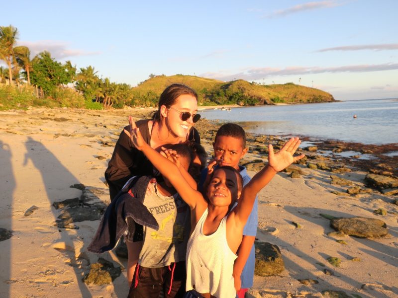 island volunteer fiji with ivi