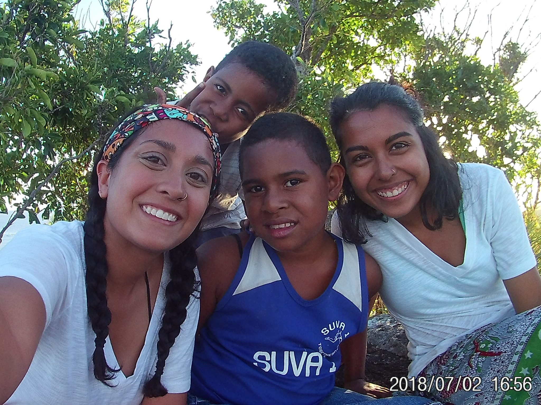namish and sarika with fiji children - Fiji Remote Island Teaching