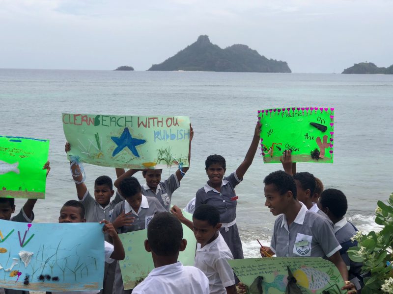 fijian school children volunteering IVI