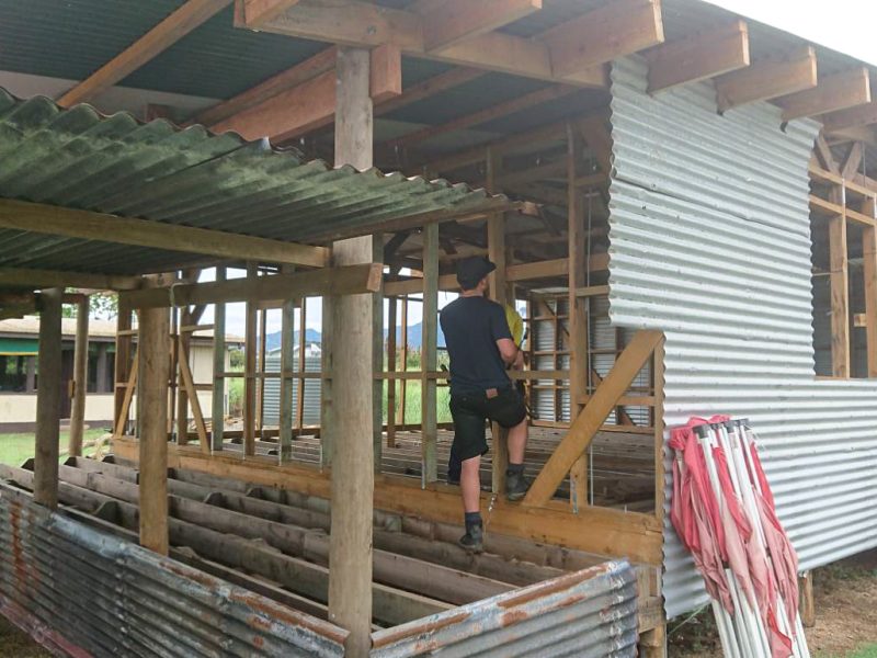 IVI voluntter working on fiji building project
