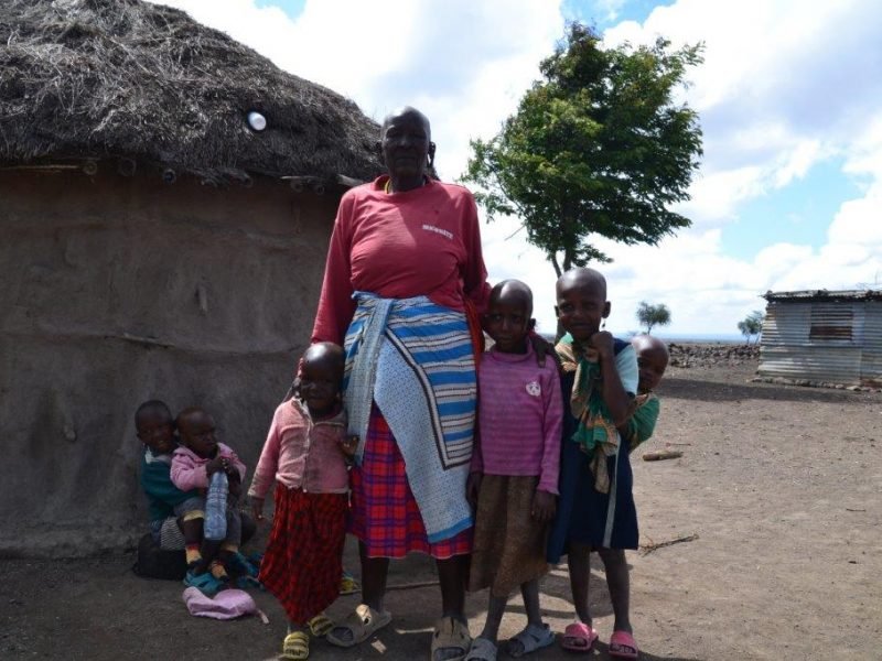 Maasai Woman's Empowerment Program Maasai family 800x600 - Maasai Woman's Empowerment Program