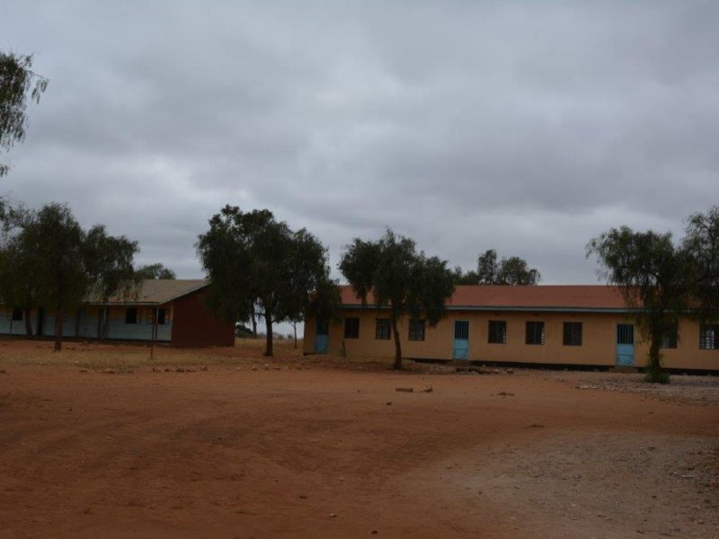 School 800x600 - Tanzania