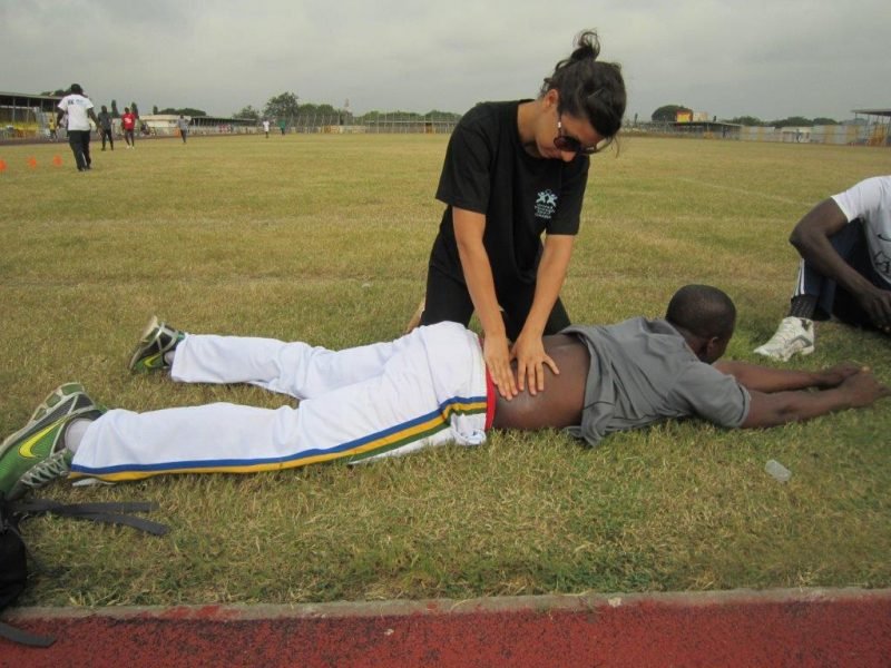 treating a runner with physio treating a runner with physio