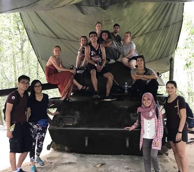 Cu CHi Tunnel - Group photo Cu CHi Tunnel - Group photo
