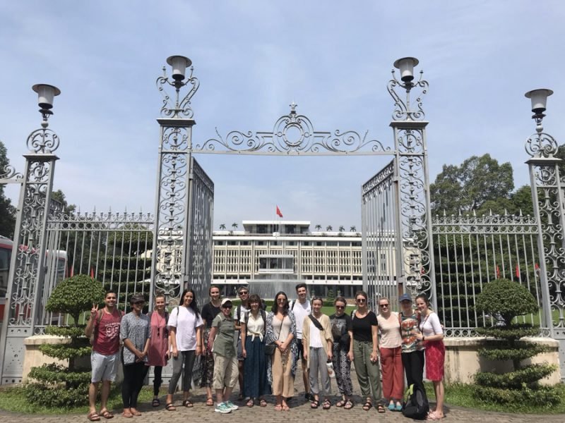 Independence Palace - Group photo (1) Independence Palace - Group photo (1)