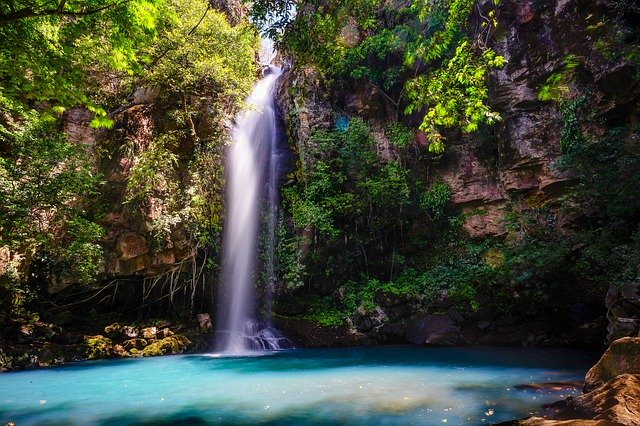 water fall 2355759 640 - Nutrition & Healthcare Costa Rica