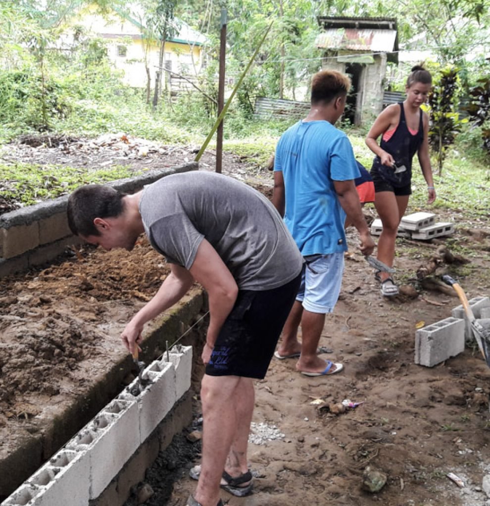 Renovation & Construction Programs Abroad Building a wall onpc8ua4pbl82ozer5xuq2xs7w9llnptjghb6g6c8w - Renovation & Construction Programs Abroad