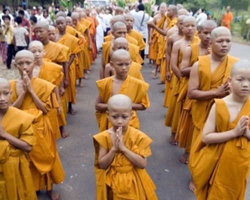 Cambodian_Buddhist_Praying_Monk Cambodian_Buddhist_Praying_Monk