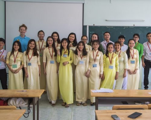 Group photo of participants with students- Ho Chi Minh (2) Group photo of participants with students- Ho Chi Minh (2)