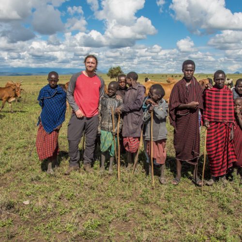 Group photo with Maasai people 7 ol34cmw56cl4eo3606kyv5pkyir7cpdtz6hidmgrd4 - Videos