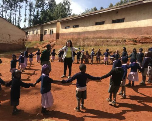 Physical Education with a participant 5 q3x9ydv22427nsea2slnejdhud4k2kvrlenyszylk0 - English Teaching in Nakuru, Kenya