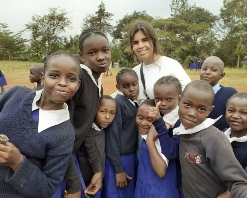Playing with kids 4 ol32mzn6yi6kiqagmymcb3wa1y5e9fodwkqaadcae8 - Kindergarten & Primary School Teaching Kenya