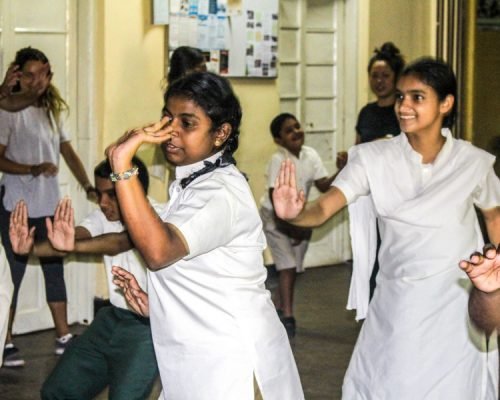 sri lankan children dancing sri lankan children dancing