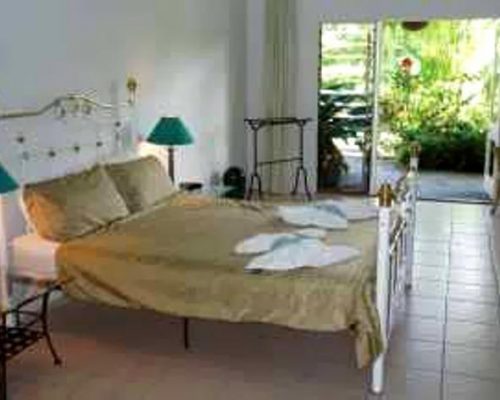 bed and breakfast room o32l7xdy0dxuil3z4a5jryvob7lkt2qgt8cuq6sazk - Australian Wildlife Sanctuary North Queensland, Australia