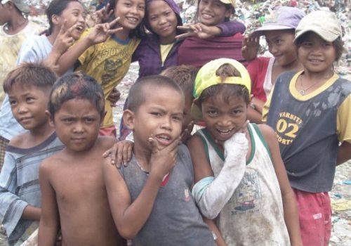 Street Children Support Philippines dumpsite2 n02zzajak00cjlvtpqhg90fcxp9uj5vmbvq2nczvl8 - Street Children Support Philippines