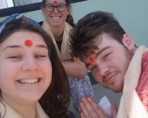 Jessie and the medical team in nepal volunteering Jessie and the medical team in nepal volunteering