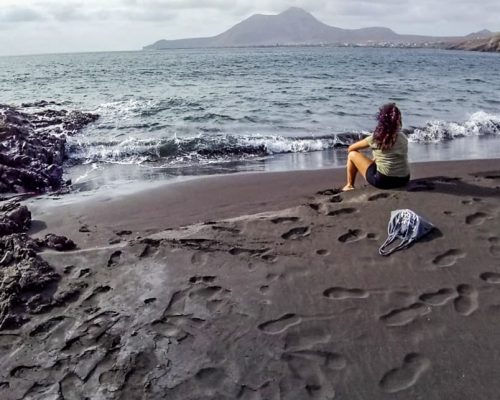 sitting on the beach ola9vpj3udyyuhzu42wrz11p9ud5pfxb18vdsbmizk - Cape Verde2