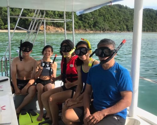 with the gear on q5wc4rijbebnp067l3h5subq0bnj1t6mq9h2fqpg9s - 8 Week PADI Diving Internship in Borneo, Malaysia